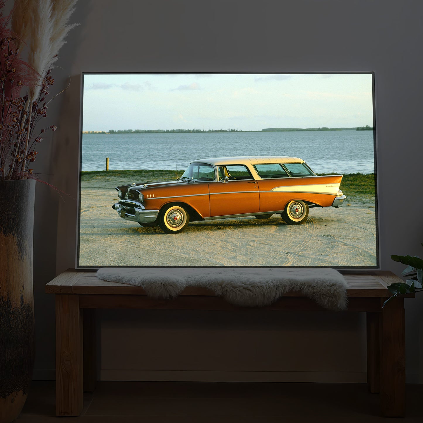 LED-Bild mit Rahmen: klassischer orangefarbener 1958 Chevrolet Bel Air Nomad