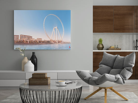 Poster mit Riesenrad über dem Wasser vor Uferbebauung