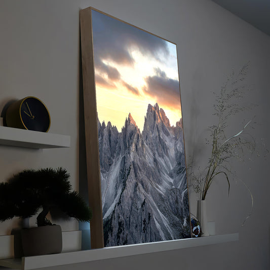 LED-Bild mit Alpenmotiv, Holzrahmen, warmes Sonnenuntergangslicht