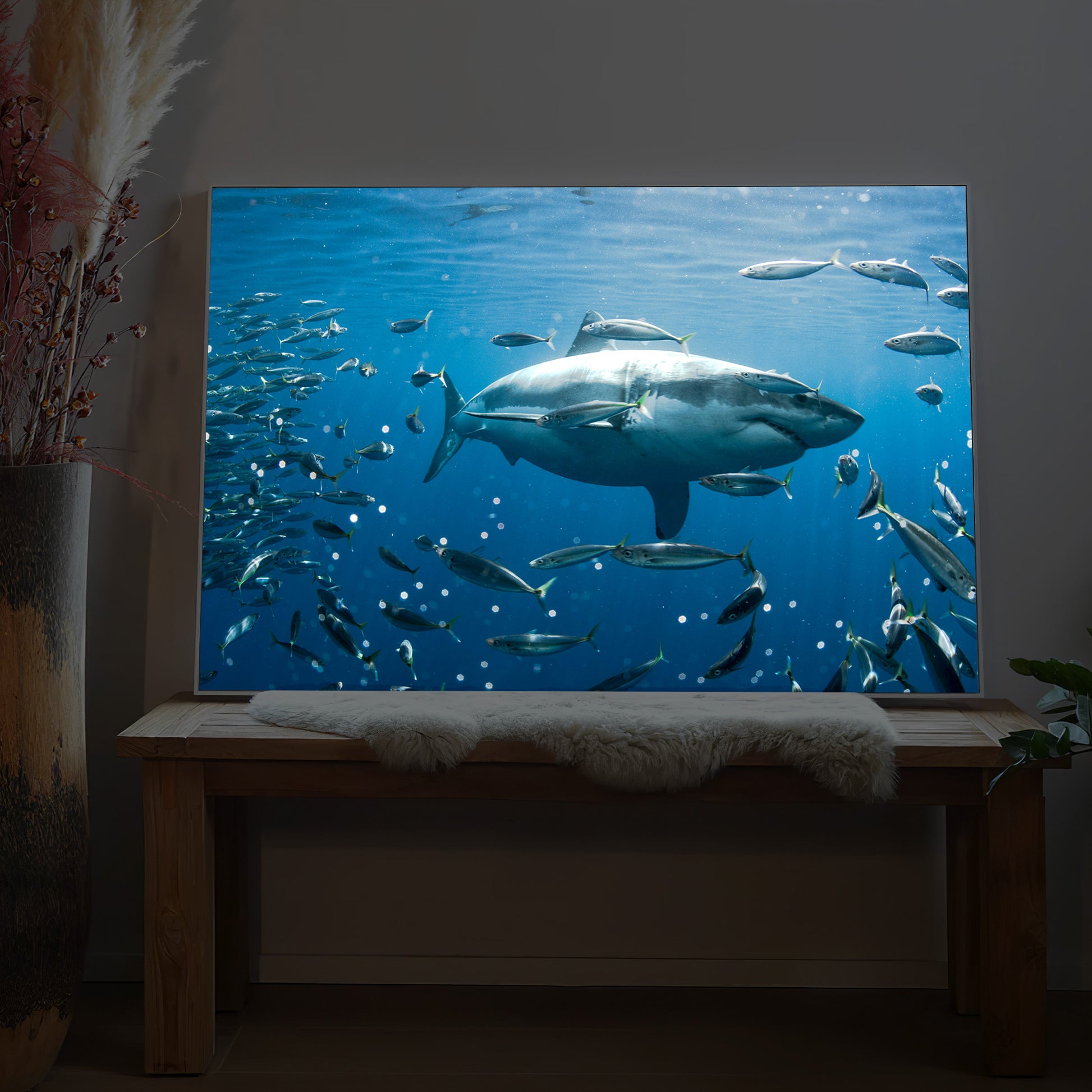 LED-Bild mit Haifisch im blauen Meer im rechteckigen Rahmen