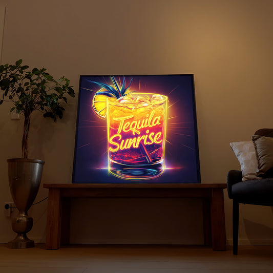LED-Bild mit Tequila-Sunrise Cocktailmotiv, gelb-orangem Neon, gerahmt