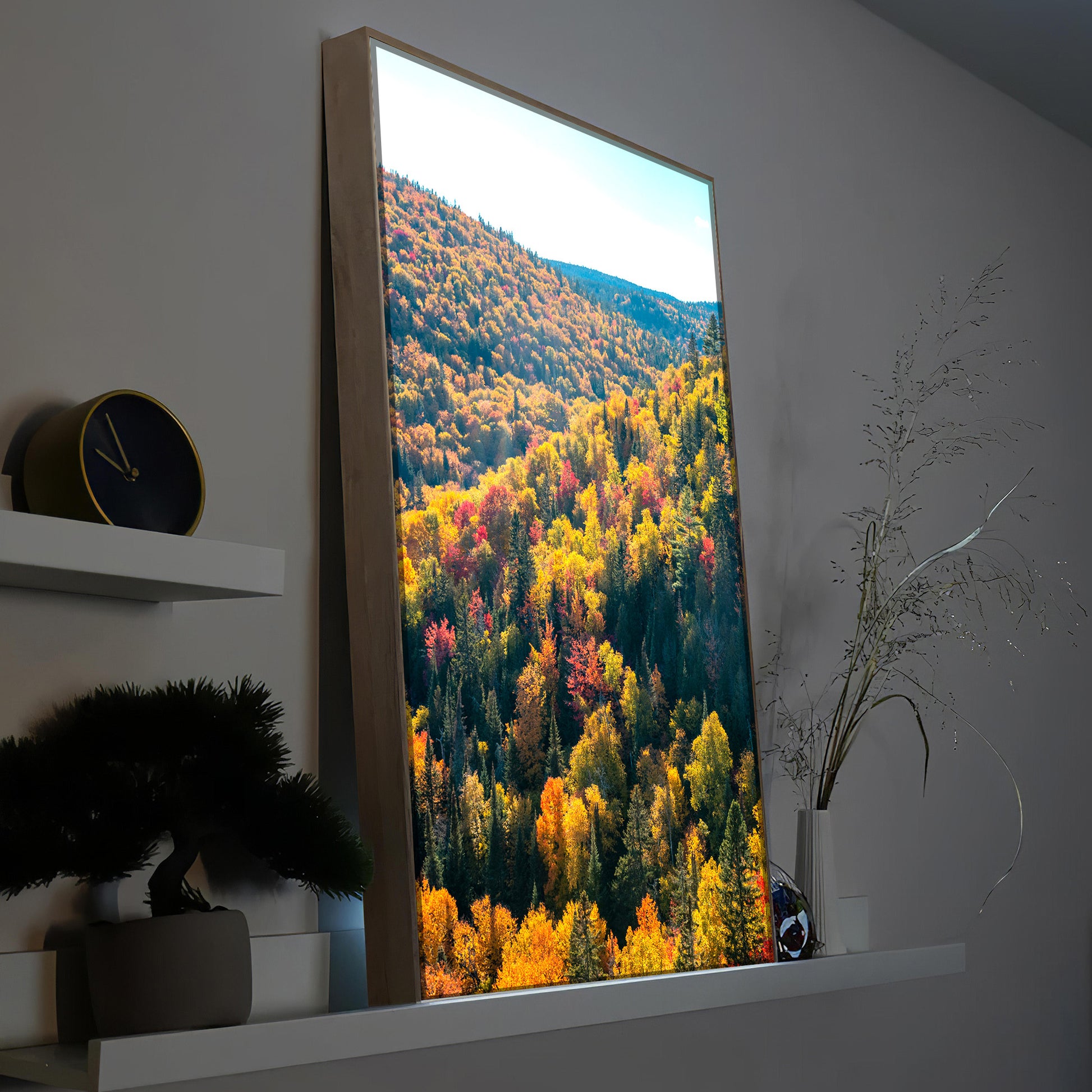 LED-Bild mit Holzrahmen, beleuchtete Waldlandschaft im Herbst
