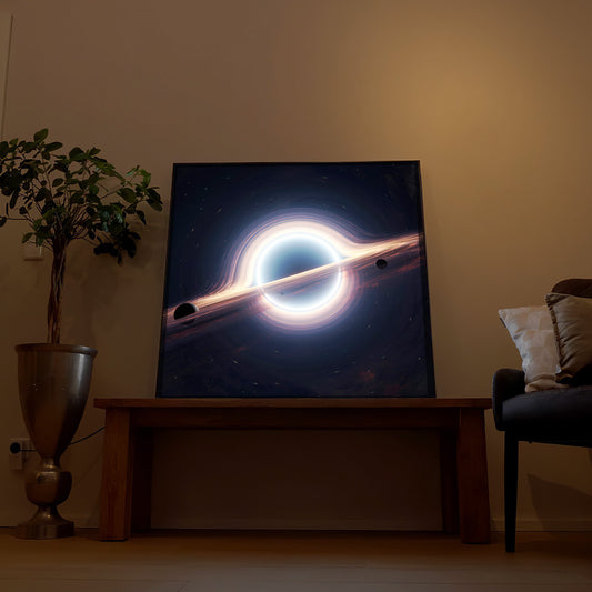 LED-Bild mit schwarzem Rahmen: Allmotiv mit leuchtendem Ring und Flugbahn