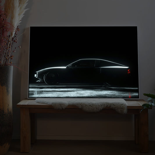LED-Bild mit leuchtender Retro-Autokontur auf dunklem Hintergrund