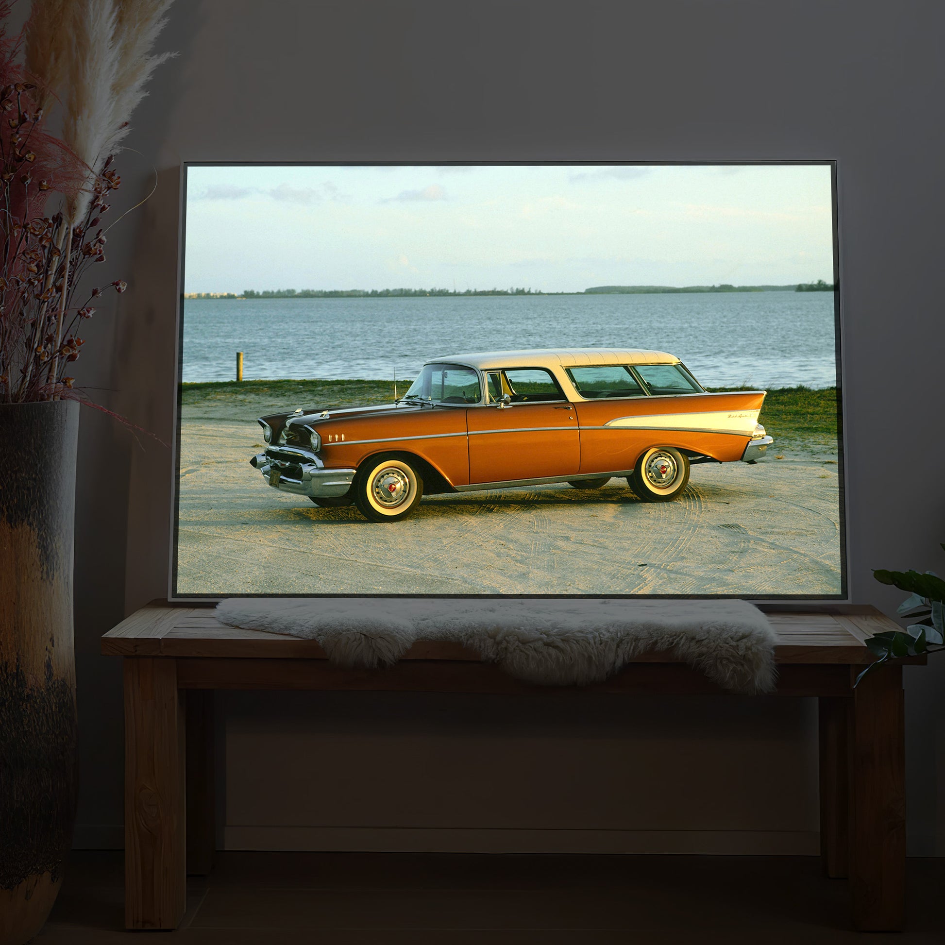 LED-Bild mit Rahmen: klassischer orangefarbener 1958 Chevrolet Bel Air Nomad
