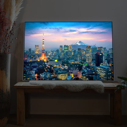 Schwarz gerahmtes LED-Bild mit Tokio-Skyline und Fuji bei Sonnenuntergang