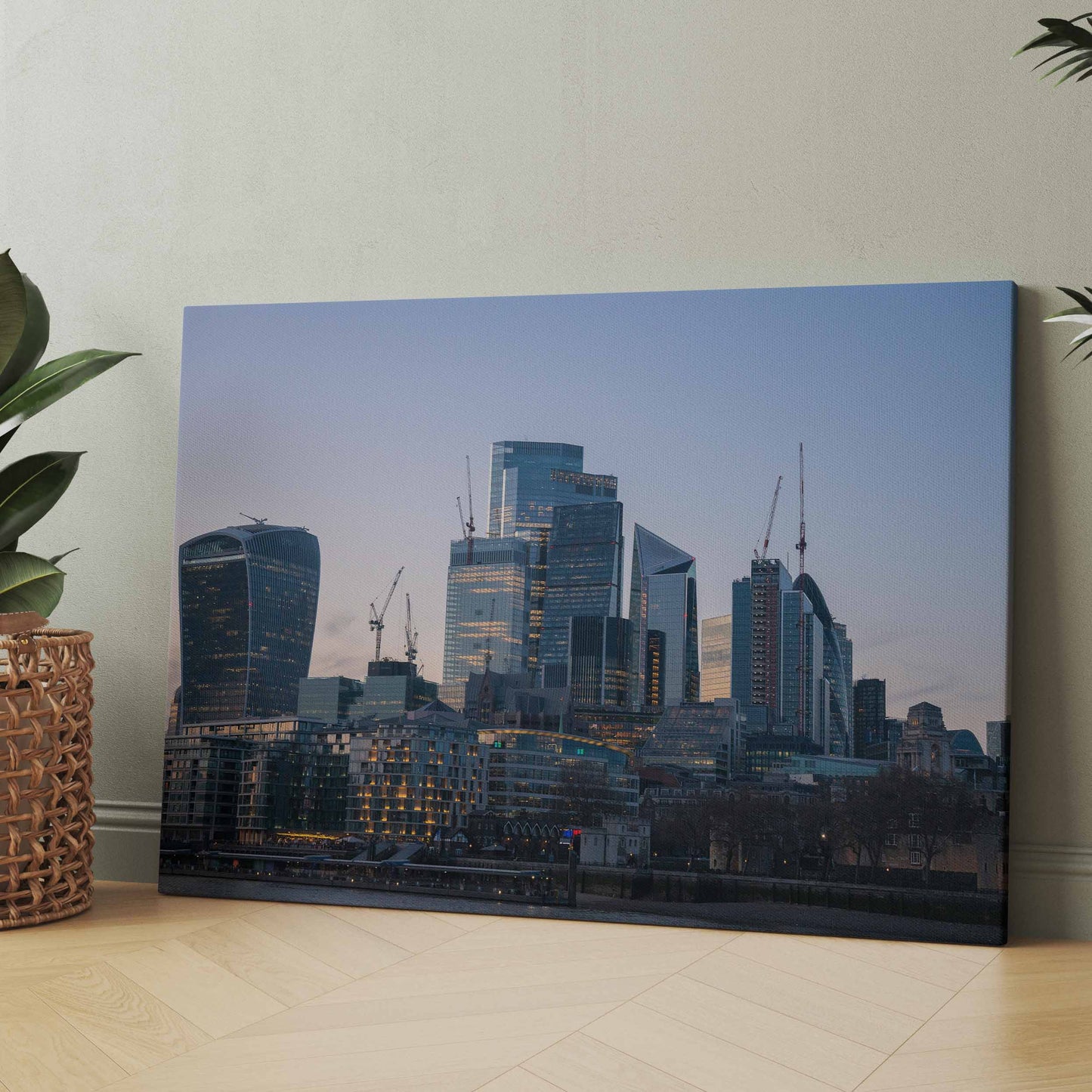 Leinwanddruck mit Londoner Wolkenkratzer-Skyline und blauem Himmel