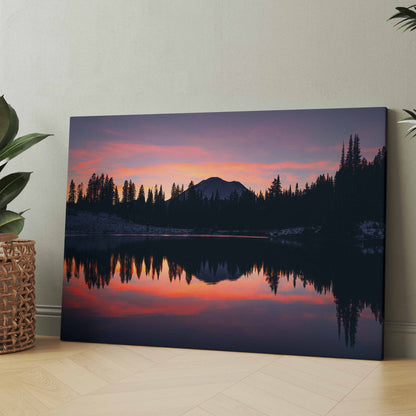 Rechteckiges Poster mit Bergsee-Spiegelung im Sonnenuntergang