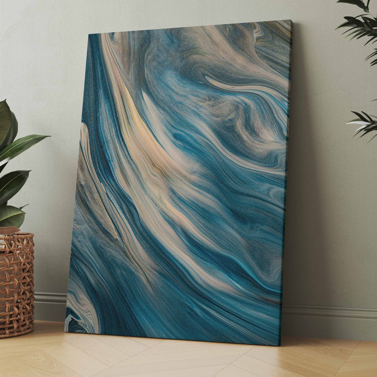 Leinwand im Hochformat mit abstraktem Wellenmuster in Blau, Türkis und Creme