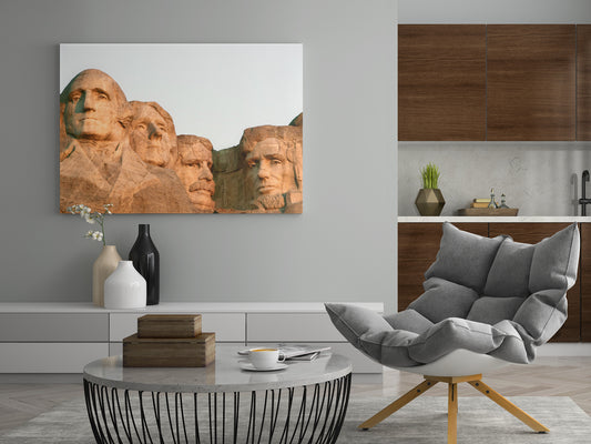Leinwandbild mit Mount-Rushmore-Gesichtern, braun auf hellem Grund