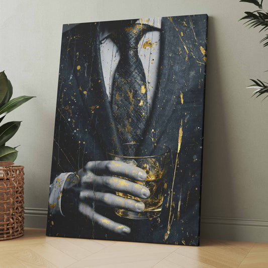 Leinwandbild mit Whiskyglas und Anzug, dunkler Hintergrund mit goldenen Spritzern